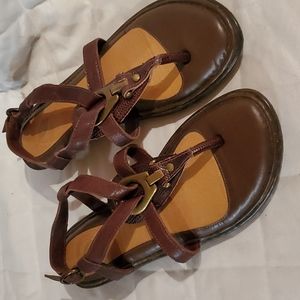 Nature Nuture sandals